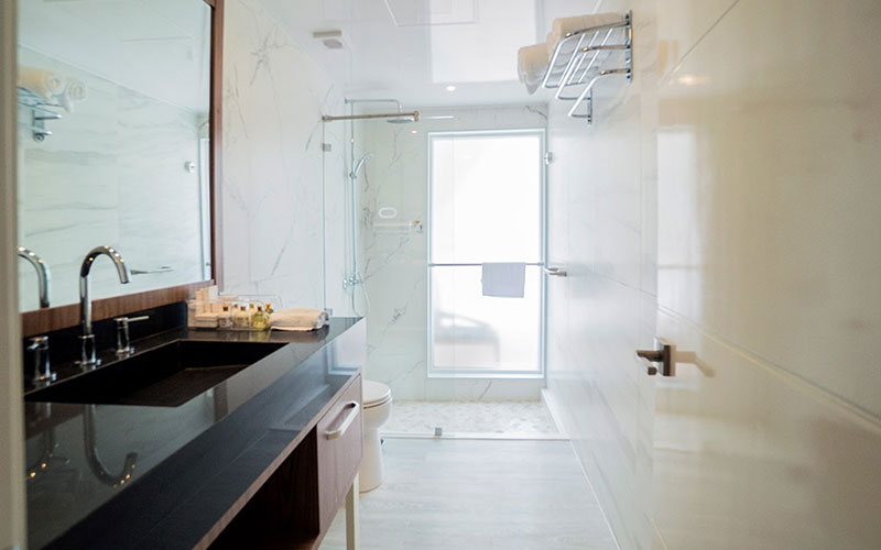 エリート号　ガラパゴスクルーズ